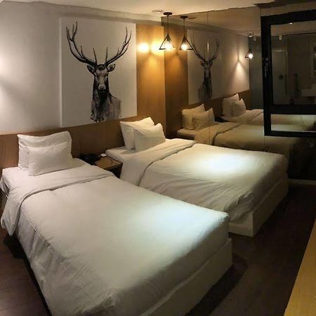 โฮเต็ล คัลลินัน เชจู Motel เมืองเชจู ภายนอก รูปภาพ